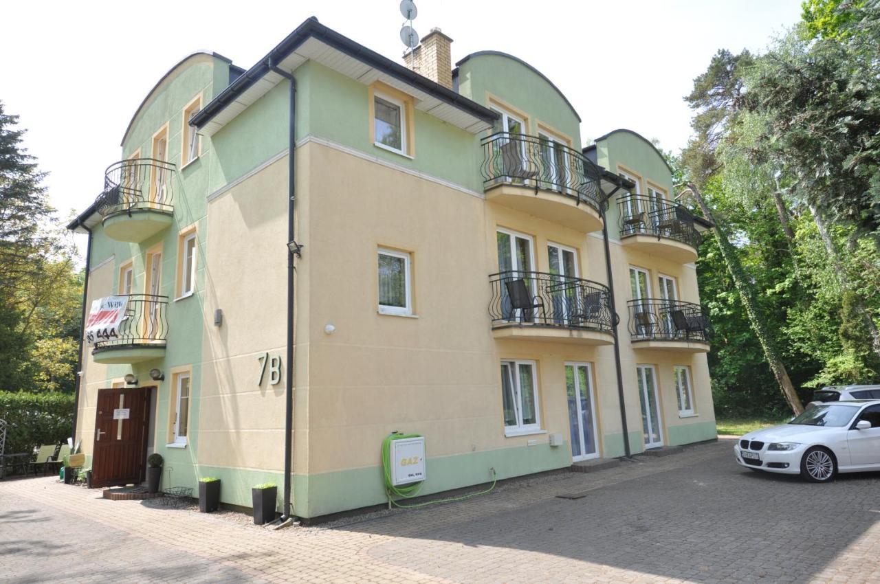 Ambasador Villa Мельно Экстерьер фото