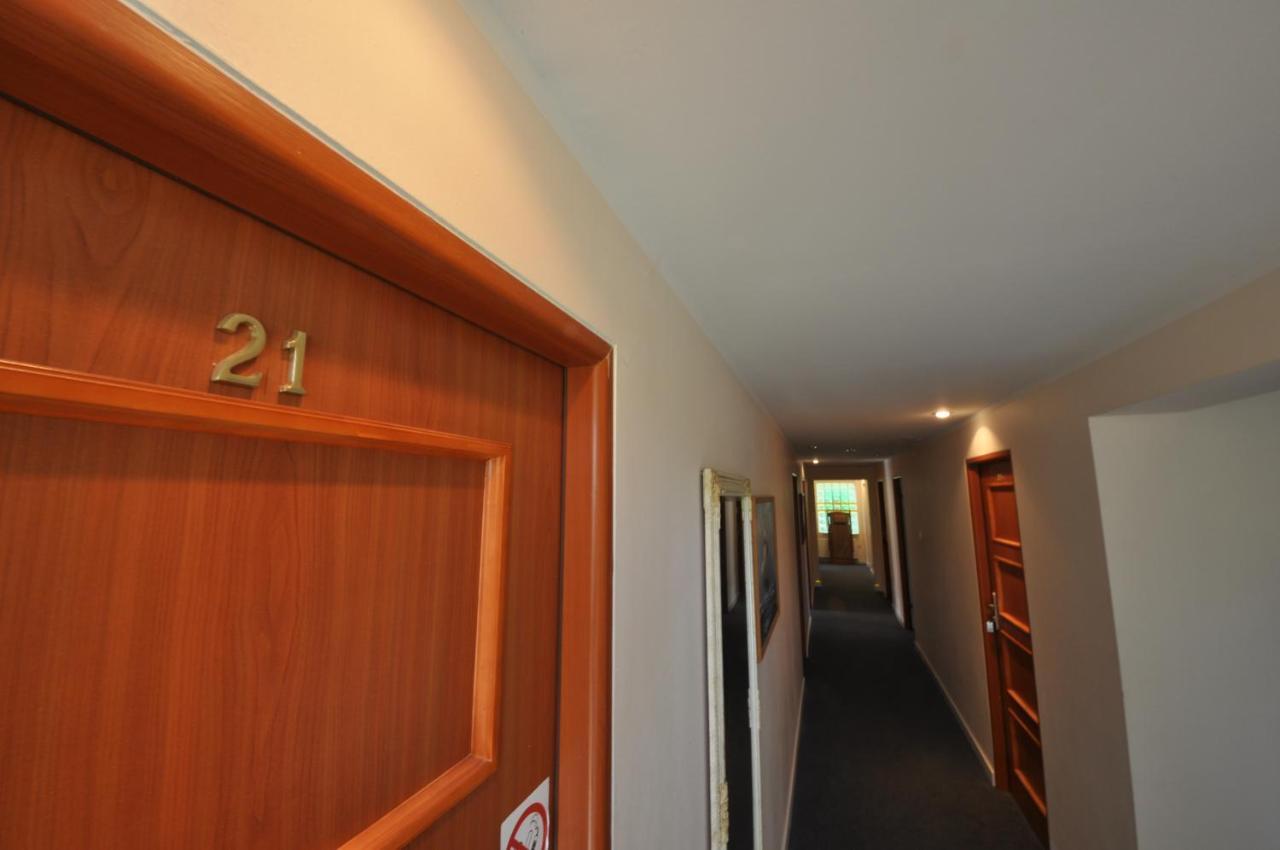 Ambasador Villa Мельно Экстерьер фото